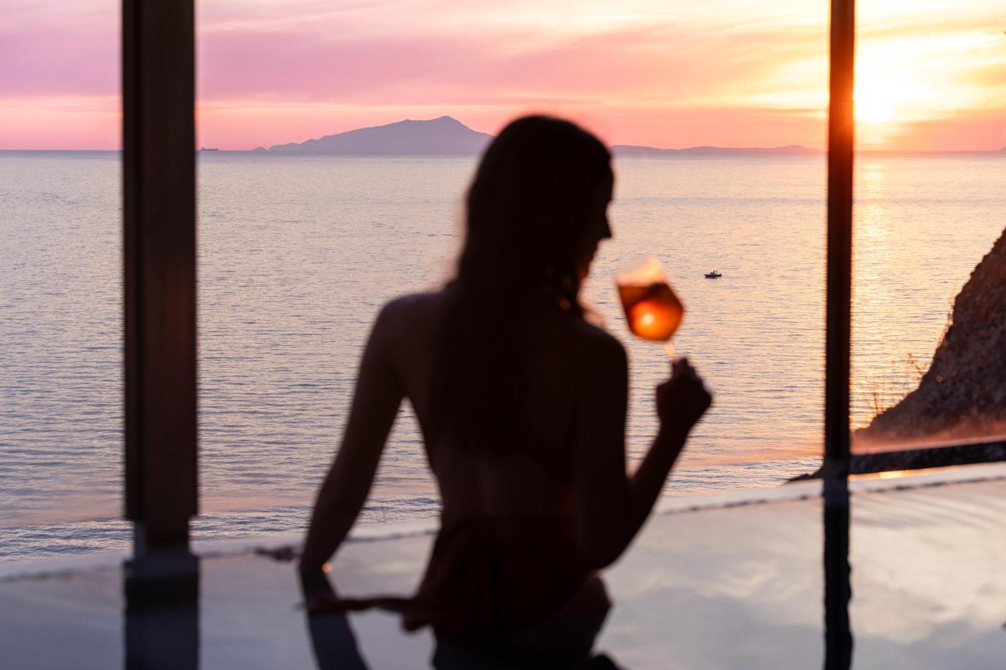 Laqua By The Sea Ξενοδοχείο Meta Εξωτερικό φωτογραφία