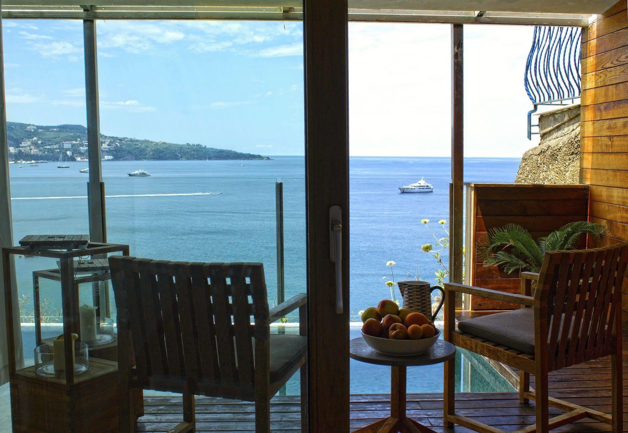 Laqua By The Sea Ξενοδοχείο Meta Εξωτερικό φωτογραφία